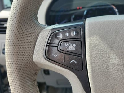 2014 Toyota Sienna XLE 8 Passenger