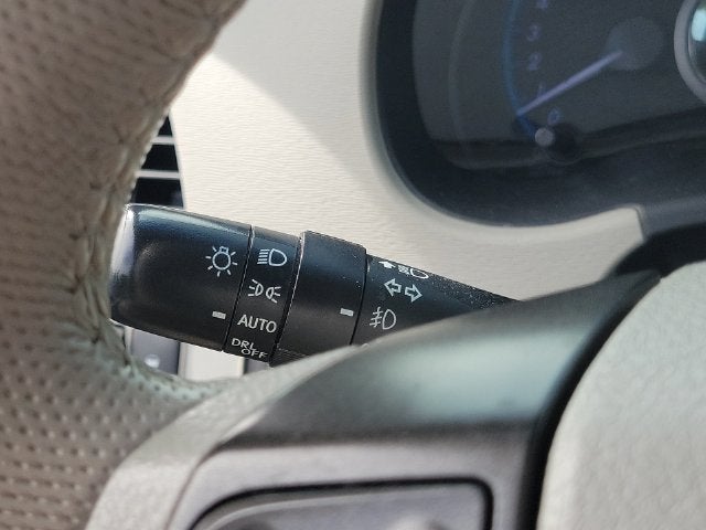 2014 Toyota Sienna XLE 8 Passenger