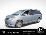 2014 Toyota Sienna XLE 8 Passenger