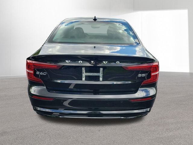 2024 Volvo S60 B5 Plus Dark Theme