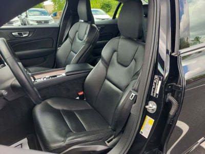2024 Volvo S60 B5 Plus Dark Theme
