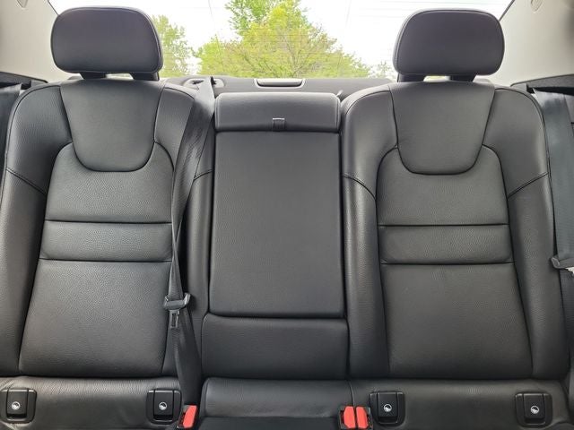 2024 Volvo S60 B5 Plus Dark Theme
