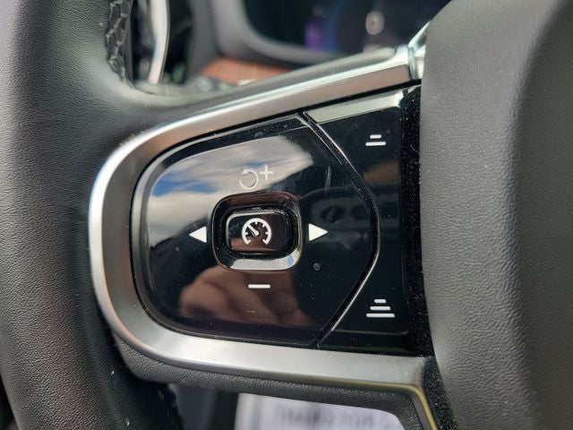 2024 Volvo S60 B5 Plus Dark Theme