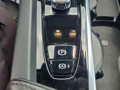 2024 Volvo S60 B5 Plus Dark Theme