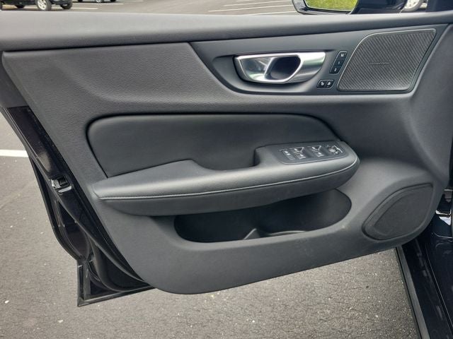 2024 Volvo S60 B5 Plus Dark Theme