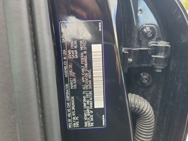 2024 Volvo S60 B5 Plus Dark Theme