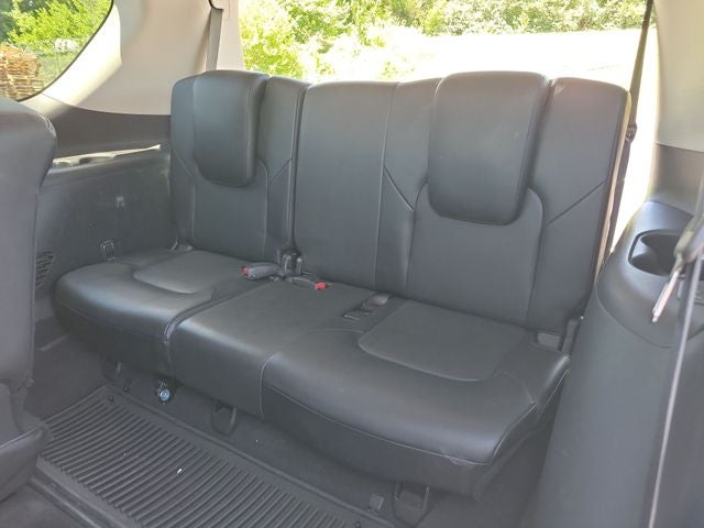 2016 INFINITI QX80 Base
