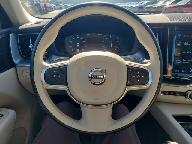 2019 Volvo XC60 T5 Momentum