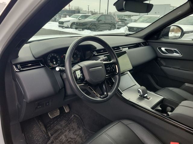 2025 Land Rover Range Rover Velar Dynamic SE
