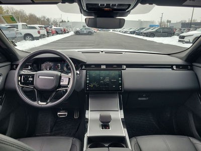 2025 Land Rover Range Rover Velar Dynamic SE