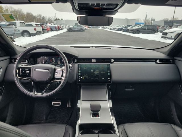 2025 Land Rover Range Rover Velar Dynamic SE
