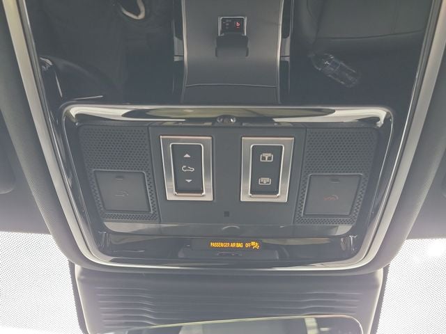 2025 Land Rover Range Rover Velar Dynamic SE