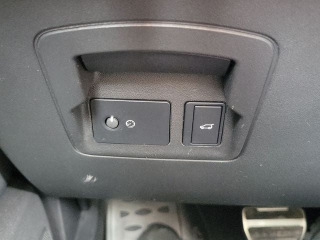 2025 Land Rover Range Rover Velar Dynamic SE