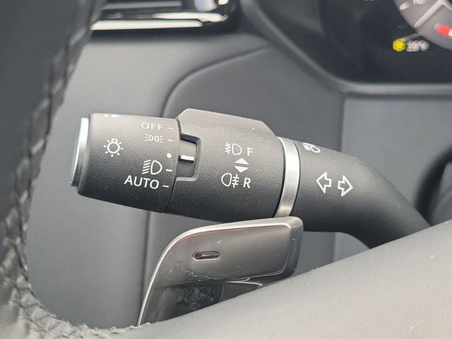 2025 Land Rover Range Rover Velar Dynamic SE