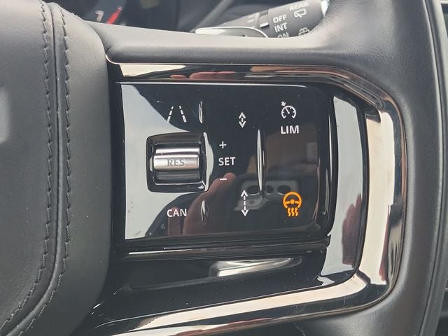 2025 Land Rover Range Rover Velar Dynamic SE