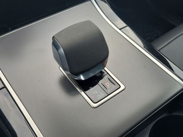 2025 Land Rover Range Rover Velar Dynamic SE