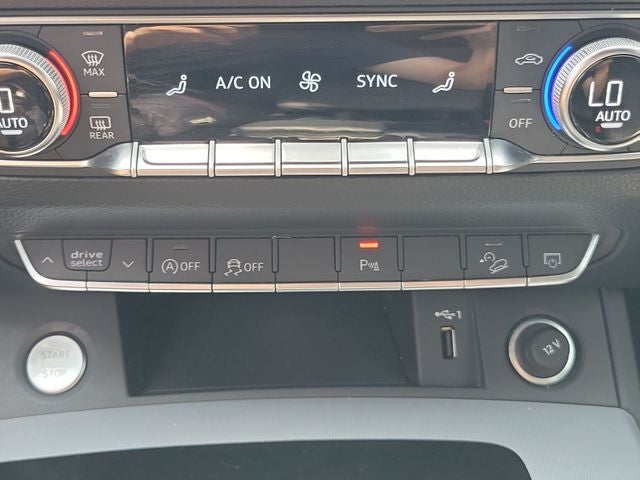 2025 Audi Q5 45 S line Prestige quattro