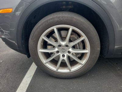 2021 Porsche Cayenne Base