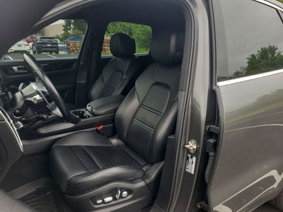 2021 Porsche Cayenne Base