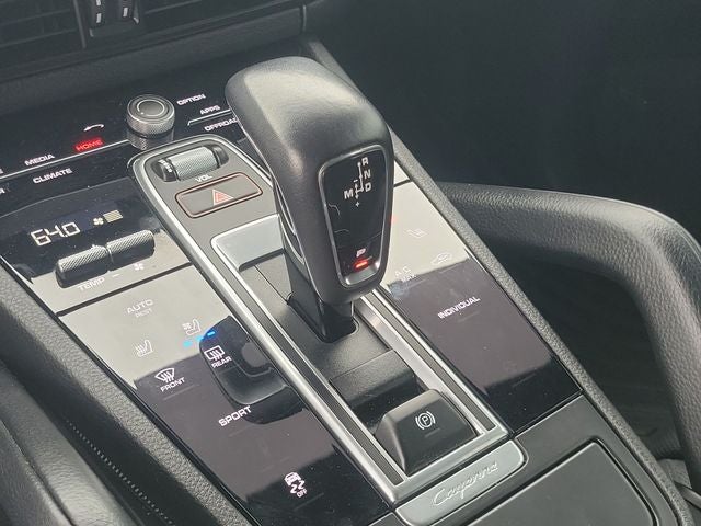 2021 Porsche Cayenne Base