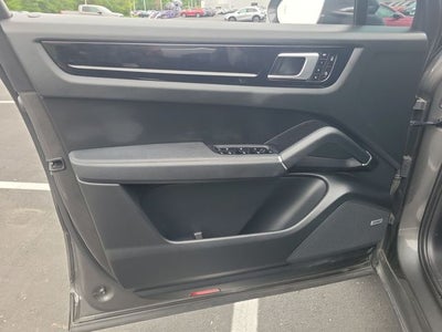 2021 Porsche Cayenne Base
