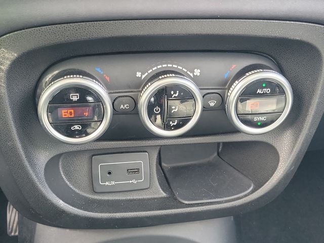 2017 FIAT 500L Trekking