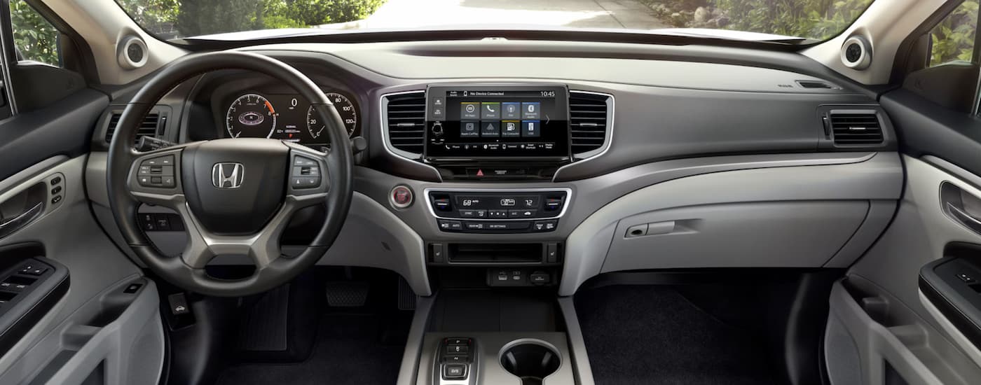 Infotainment display and dashboard in a 2025 Honda Ridgeline